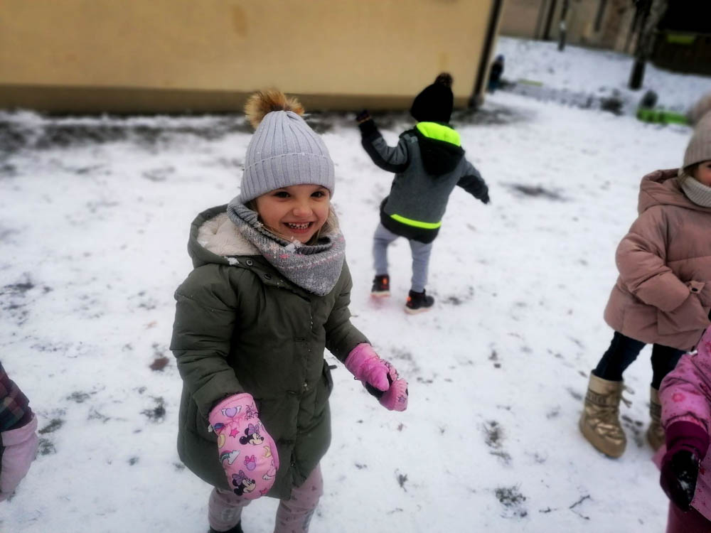 Przedszkole Puchatkowo Kraków i Wieliczka Zabawy na śniegu gr Kubusie (12 of 21)